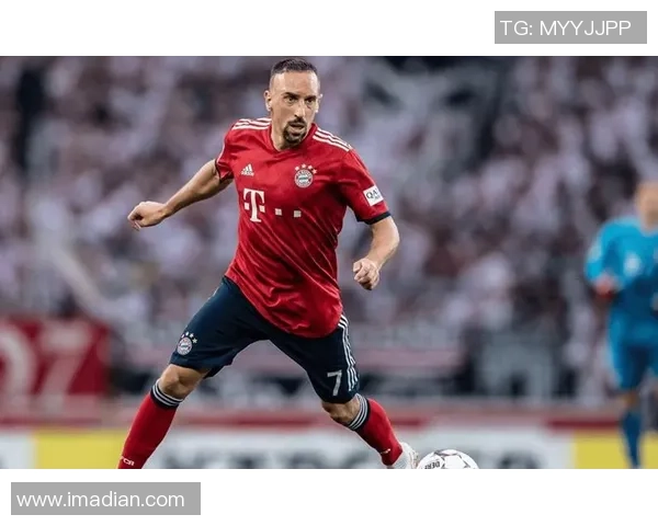 全球最帅足球球星集锦 九位顶级帅哥让你心动不已