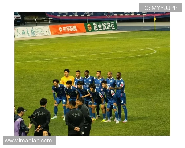 球星学功夫足球：融合传统武术与现代足球技艺的创新之路